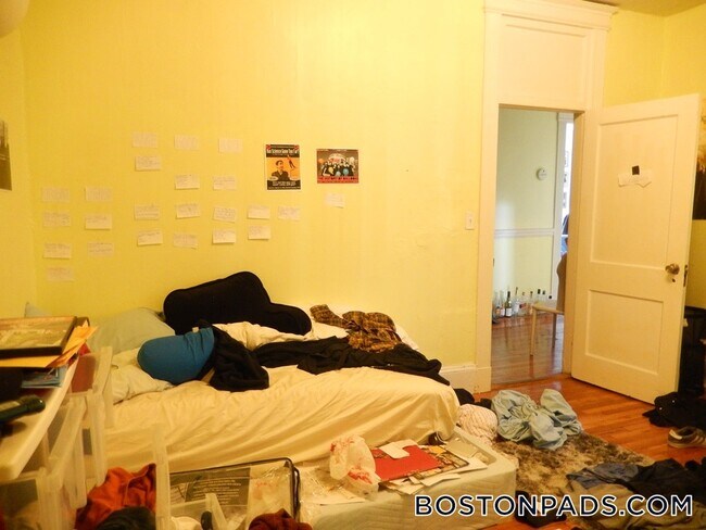 Foto del edificio - 1334 Commonwealth Ave