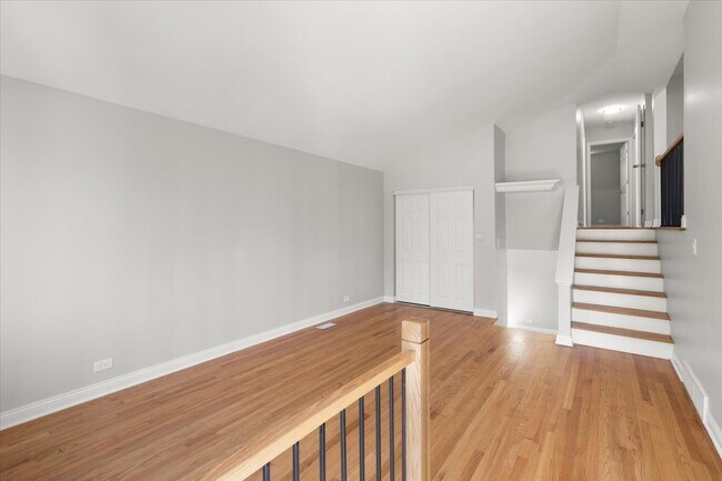 Foto del edificio - 1702 N Drury Ln