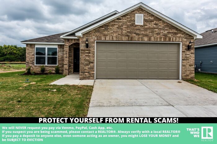 Primary Photo - 5026 W Claxton Cir