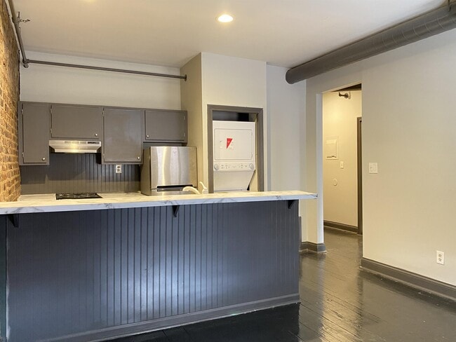 Photo - 153 N Limestone Townhome