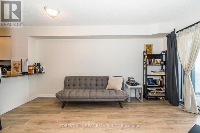 Photo du bâtiment - 1420 Dupont St