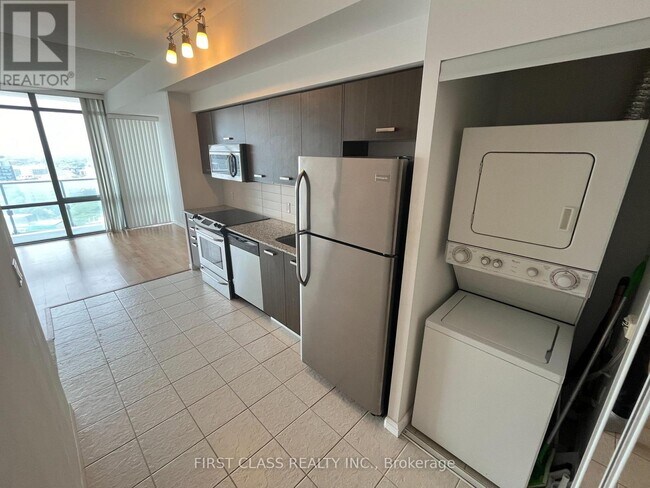 Photo du bâtiment - 832-2832 Bay St.