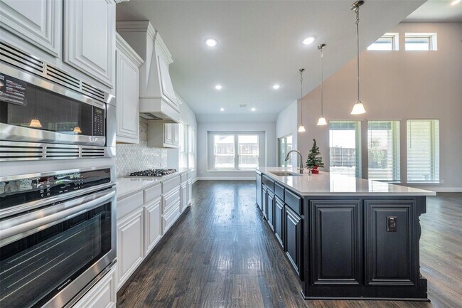 Foto del edificio - 9489 Autumn Glen Dr