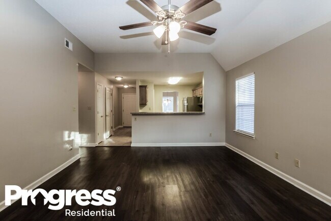 Building Photo - 8205 Regal Bend Dr