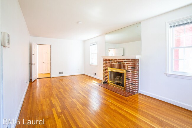 Building Photo - 3 br, 3.5 bath House - 4832 Queens Chapel ...