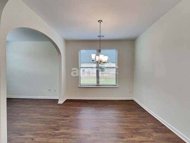 Building Photo - 540 Harmony Way