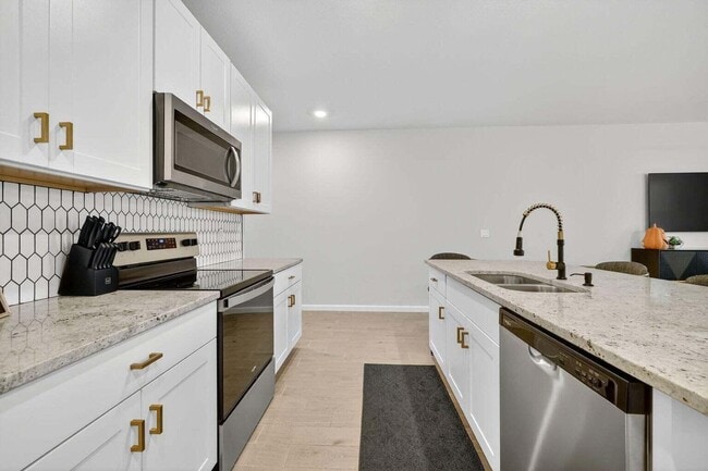 Foto del edificio - 5652 SE Edgewater Cir