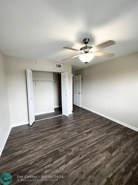 Foto del edificio - 3685 NW Adriatic Ln