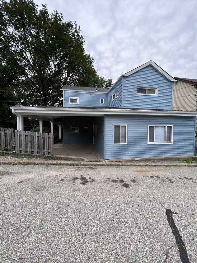 Primary Photo - Now available 2BR house with garage