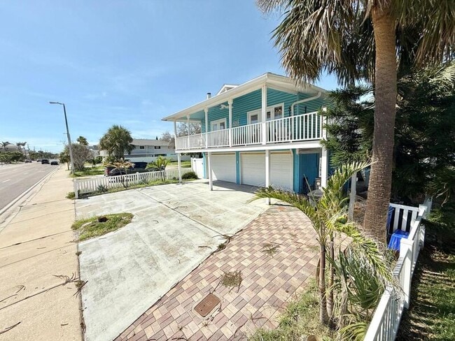 Building Photo - 15613 Gulf Blvd
