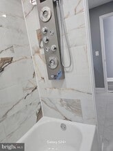 Building Photo - 3301 N Front St