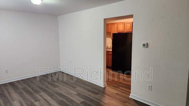 Foto del edificio - 3516 E Richmond Rd