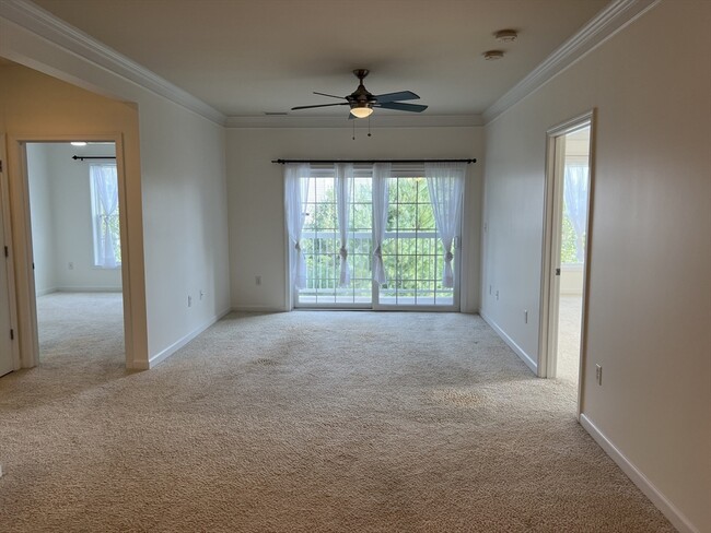 Foto del edificio - 132 Clocktower Dr