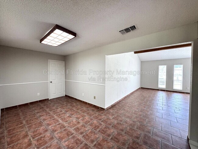Building Photo - 659 Elderwood Ct