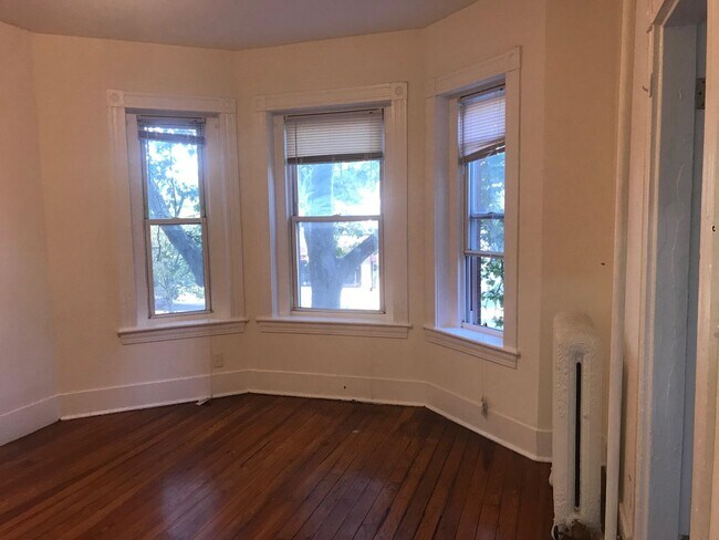 Building Photo - 81 Brighton Ave
