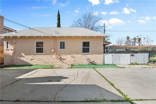 Building Photo - 1445 S Rebecca St