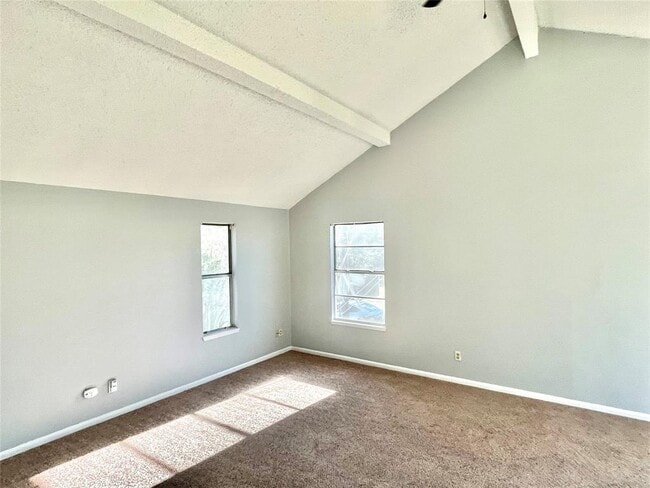 Building Photo - 3320 Blumie St