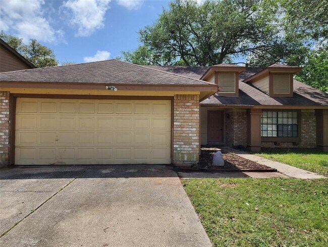 Building Photo - 18511 Tynecreek Ln