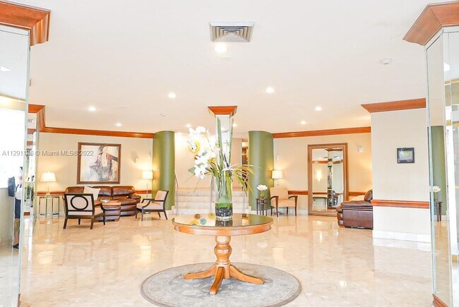 Building Photo - 100 Golden Isles Dr