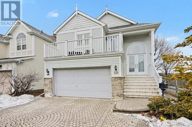 Building Photo - 131 Oakfield Crescent