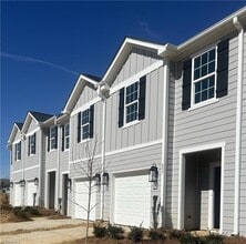 Building Photo - 1729 University Dr