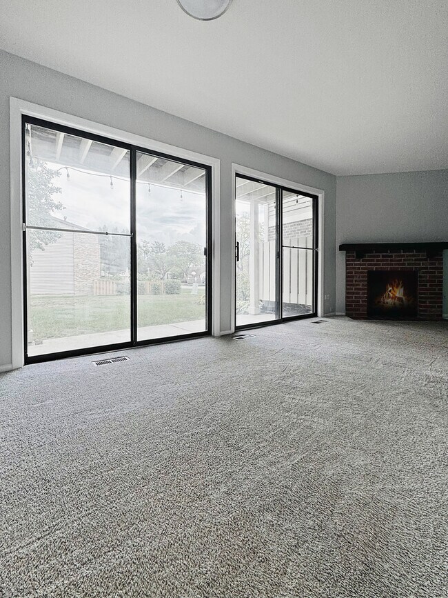 Foto del edificio - 1540 Heather Ct