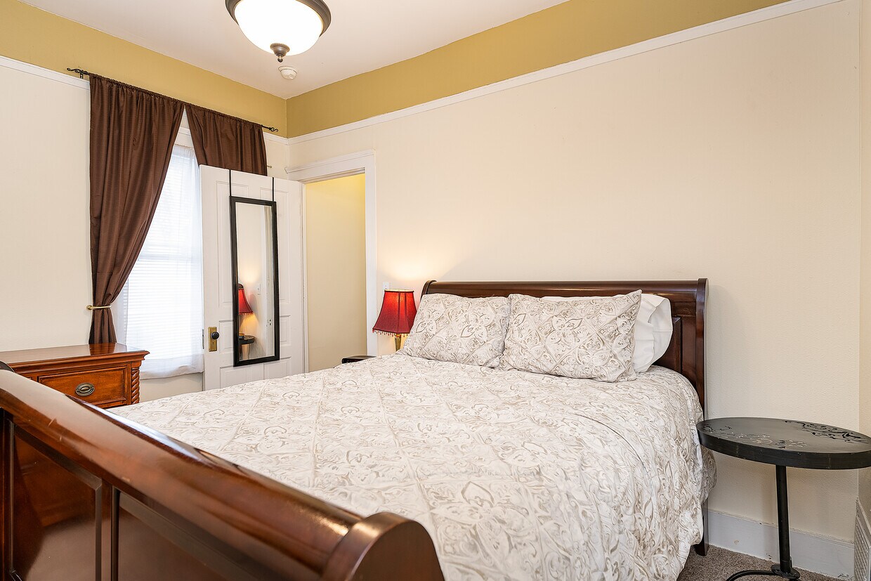 Bellwood 6 one-bedroom - The Bellwood Furnished Apartments