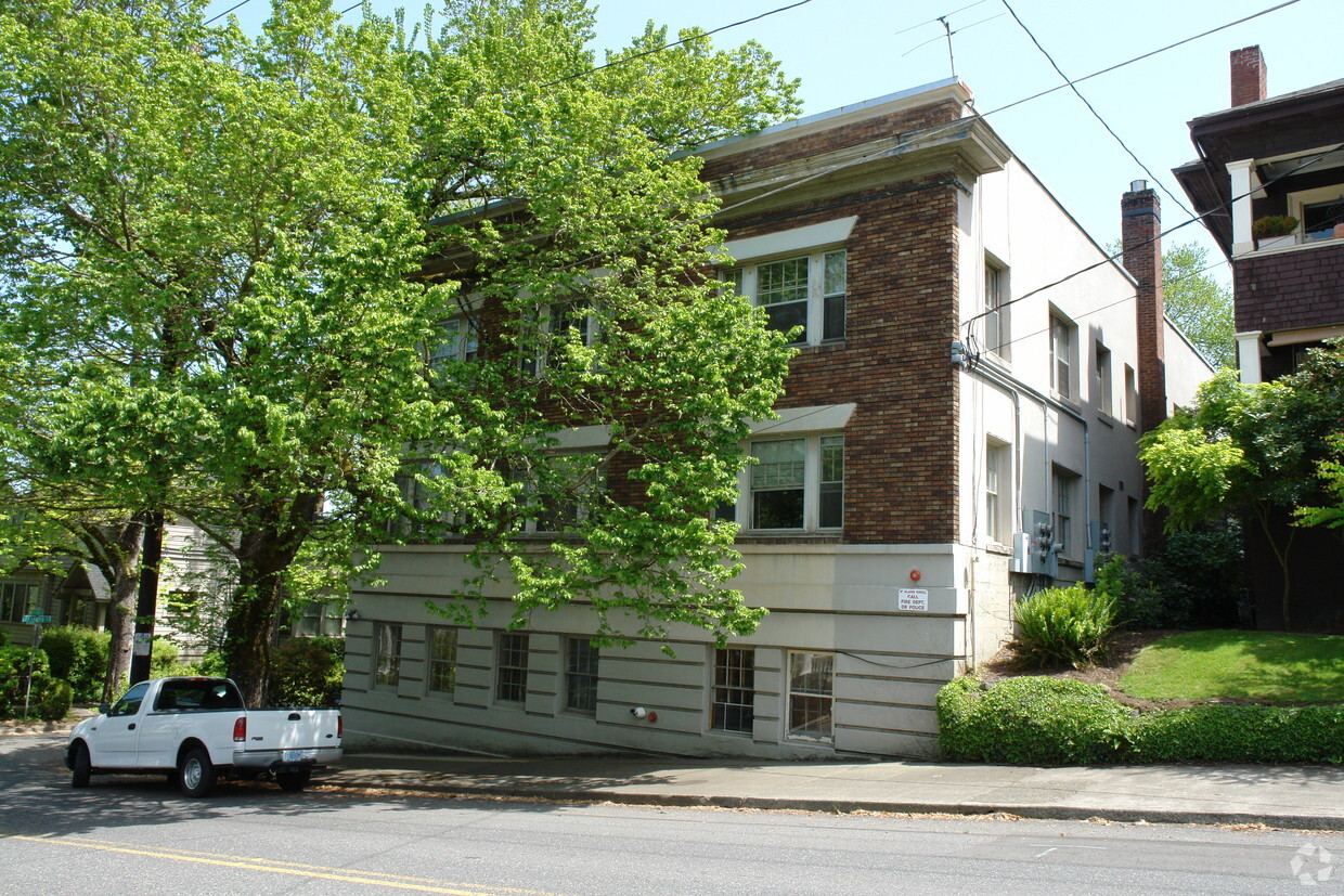 Building Photo - Portland Heights