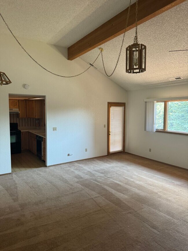 Building Photo - AVAILABLE SOON! Charming 2-Bedroom, 2-Bath...