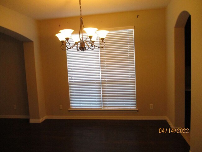 Foto del edificio - 2505 Mesa Glen Dr