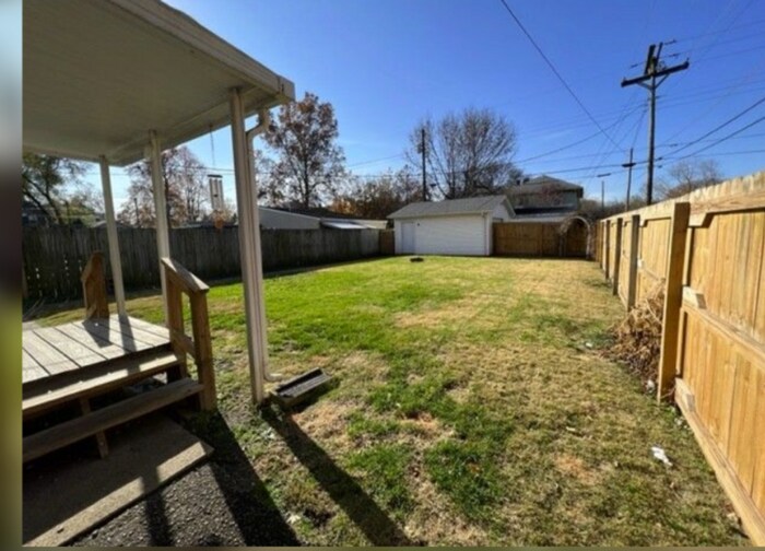 Building Photo - 3 Bedroom 1 Bath Home Near Collett Park