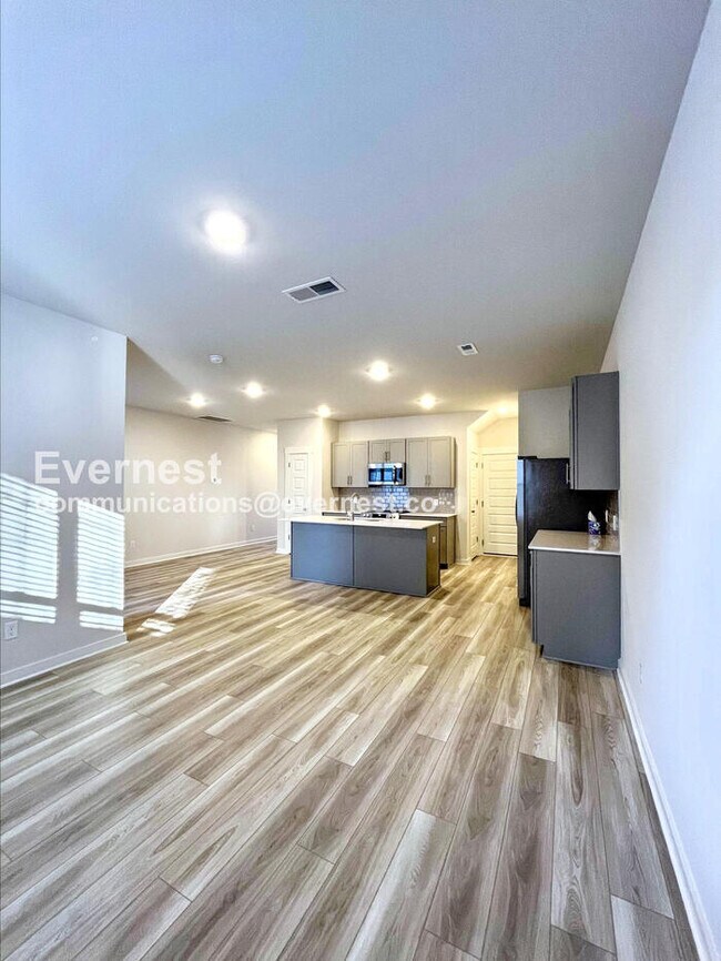 Building Photo - 1624 Manuka Ln