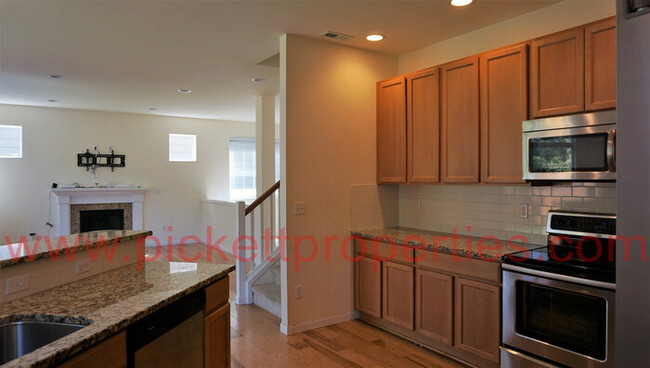 Building Photo - 3 Bedroom home near McCormick Meadows