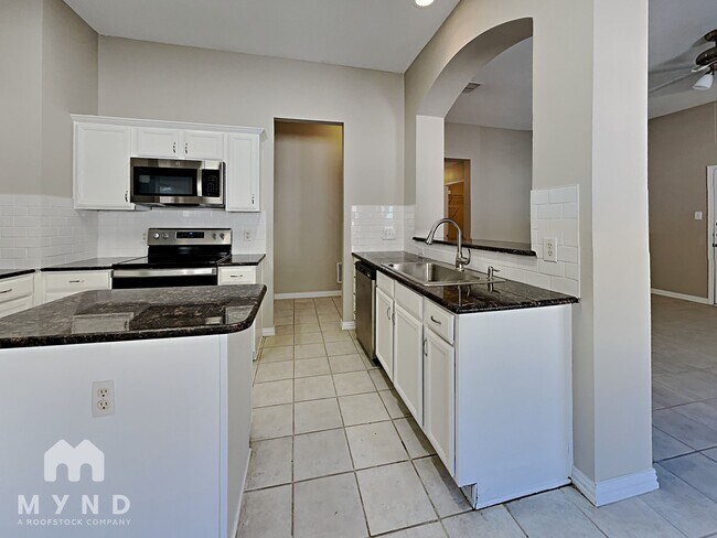 Foto del edificio - 6801 Amberdale Dr