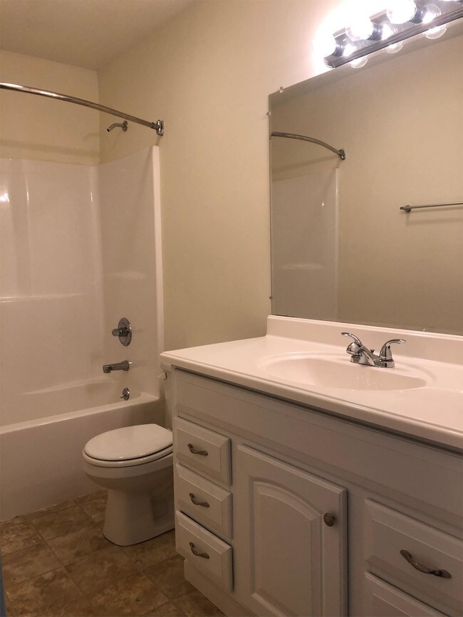 Building Photo - 2993 N Reed Station Rd