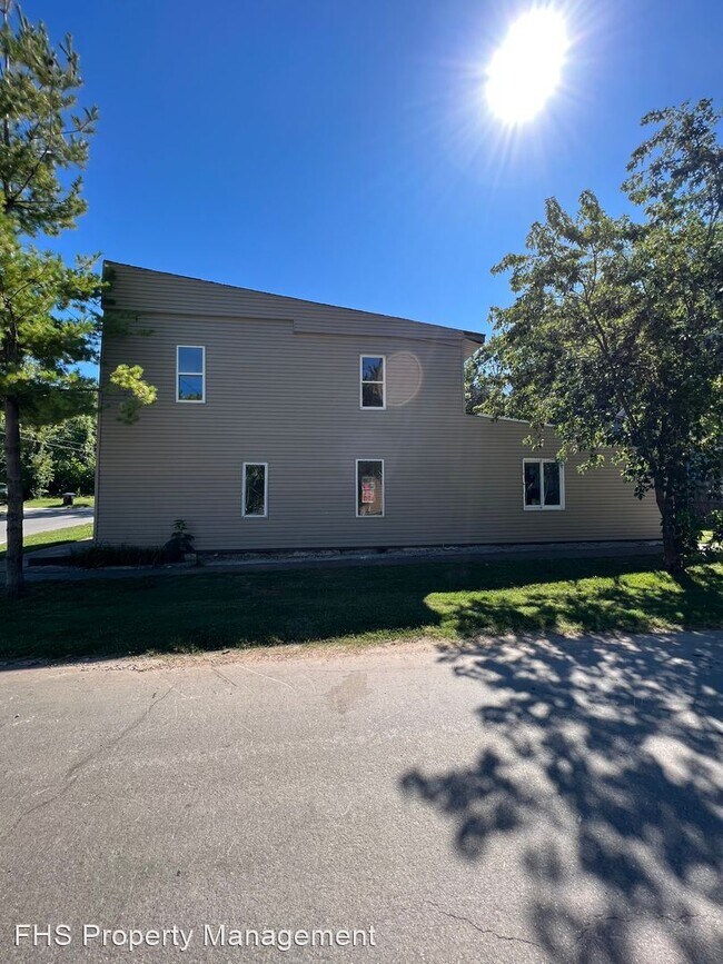 Building Photo - 5 br, 4 bath House - 900 E Dale
