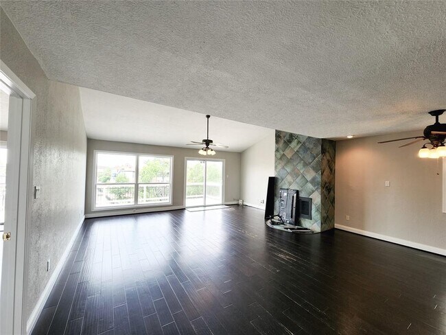Building Photo - 25 Harbour Dr
