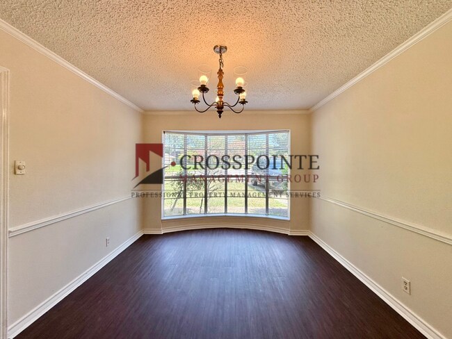 Foto del edificio - 4819 Gretna Green Ln
