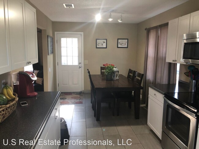 Building Photo - 3 br, 2 bath House - 929 Poppleton Dr