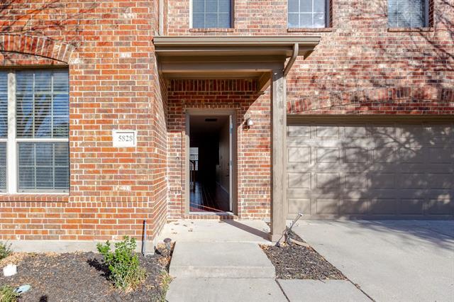 Building Photo - 5828 Pebble Ridge Dr