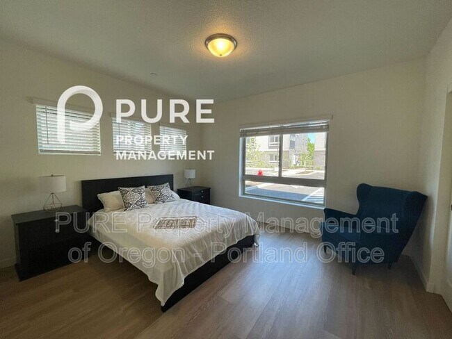 Foto del edificio - 22025 NE Halsey St