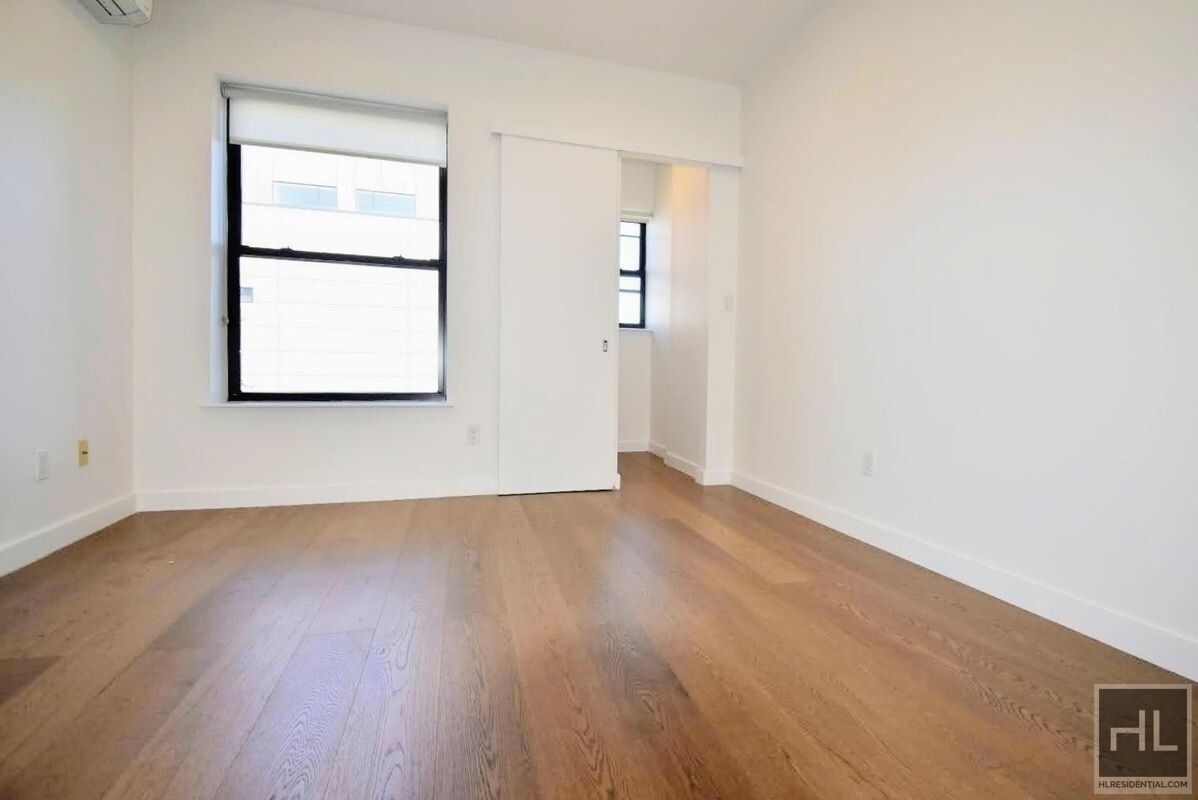 Building Photo - CARROLL GARDENS - LUXURY ONE BEDROOM