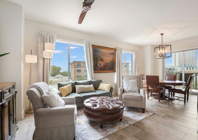 Foto del edificio - 215 Center St