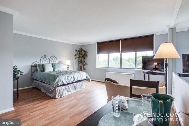 Foto del edificio - 2939 Van Ness St NW