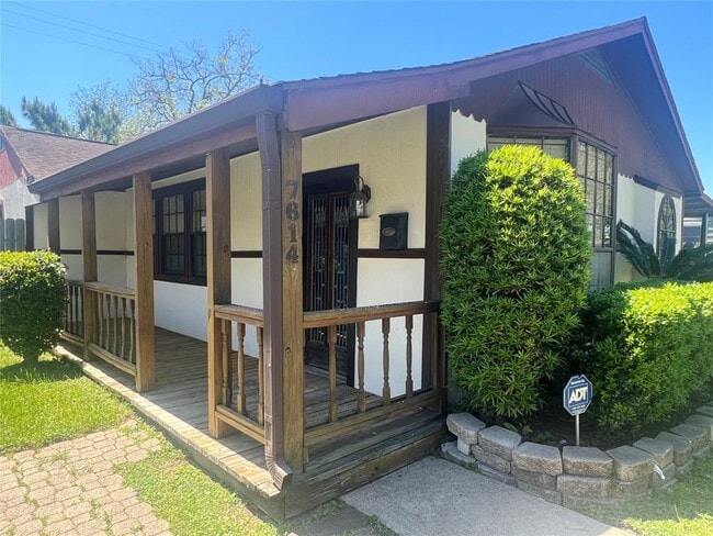 Foto del edificio - 7614 Linden St