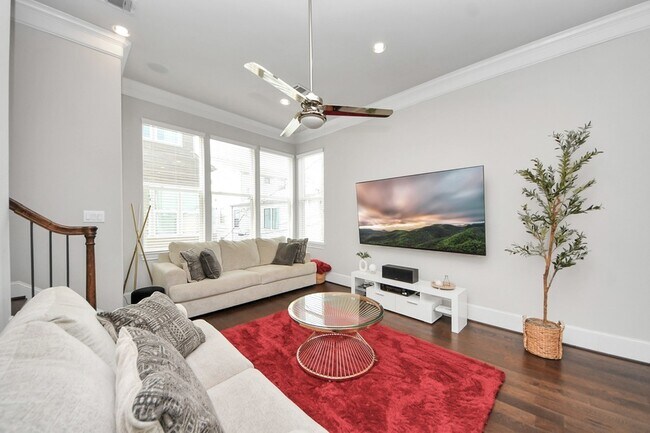 Building Photo - 9614 Riddlewood Ln