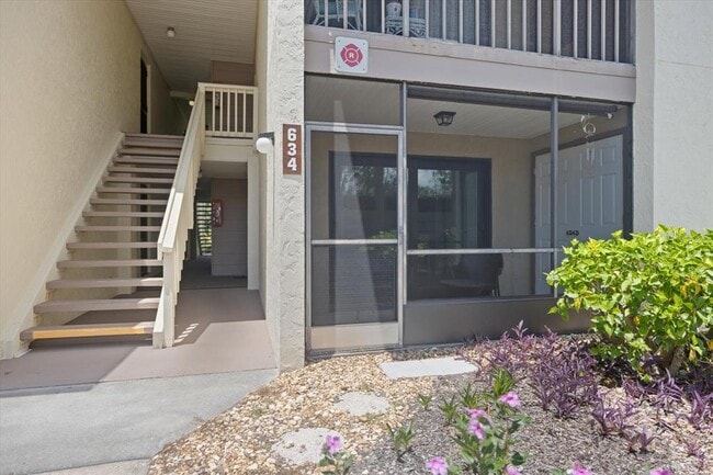 Building Photo - 634 Bird Bay Dr E