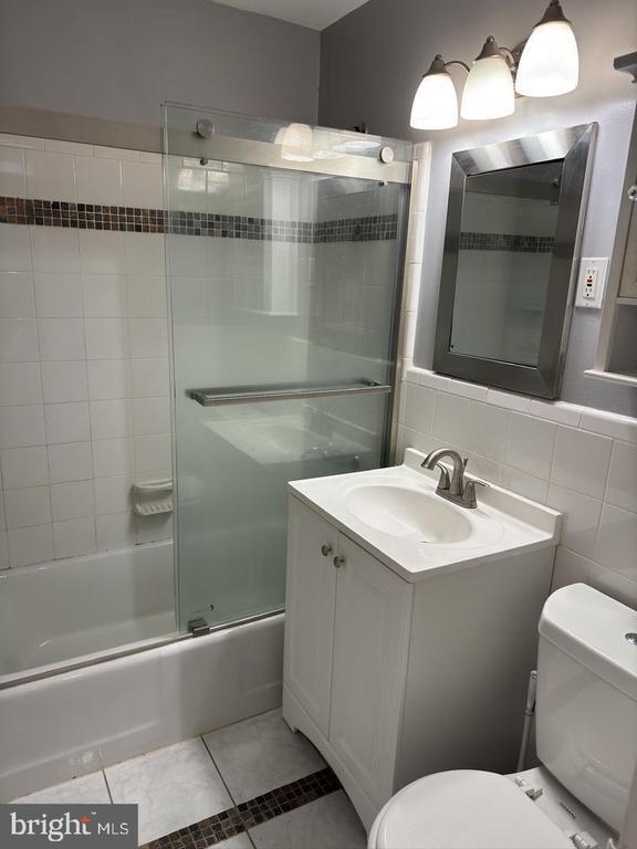 Building Photo - 1021 Arlington Blvd