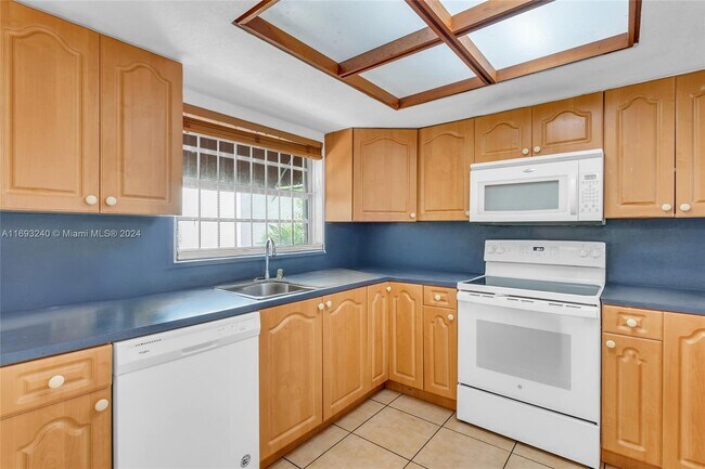 Foto del edificio - 11123 NW 7th St