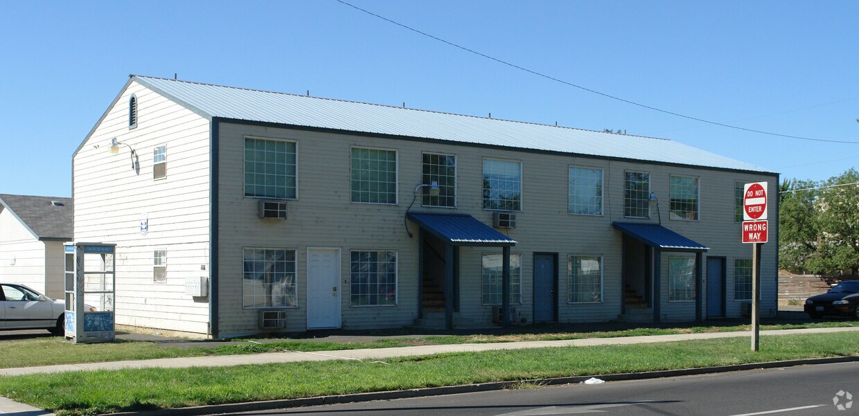 Primary Photo - 116 N 9th St